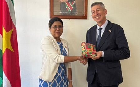 Minister Gopal voert werkoverleg met Franse ambassadeur