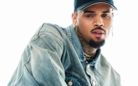 Chris Brown in rechtbank voor hoorzitting mishandelingszaak