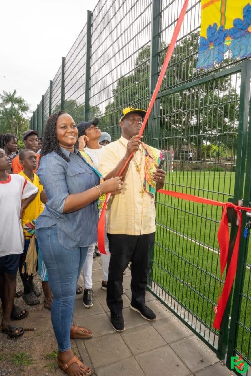 RO opent nieuw multifunctioneel kunstgrasveld in Ricanaumofo