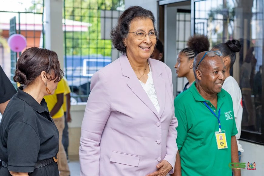 Stichting Weid Mijn Lammeren maakt jongeren Koewarasan weerbaar