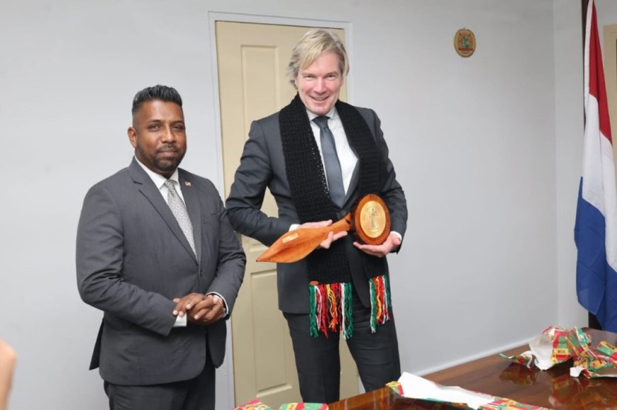 Minister Monorath ontvangt minister van Justitie en Veiligheid van Nederland