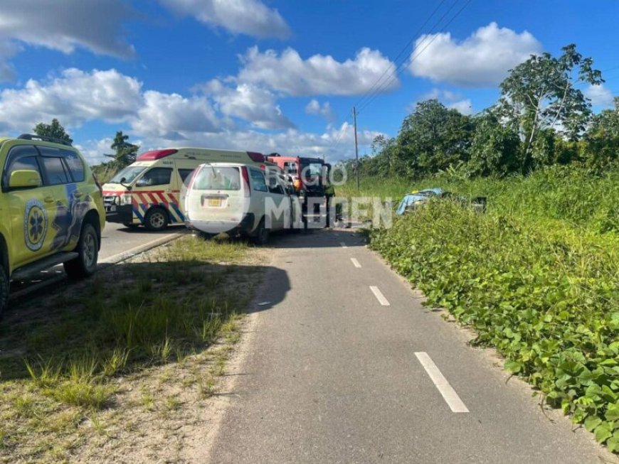 Dode en gewonden bij frontale botsing op Martin Luther Kingweg