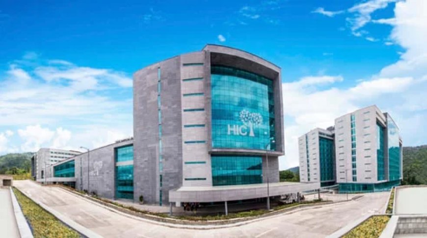 President en minister terug; kosten betaald door HIC