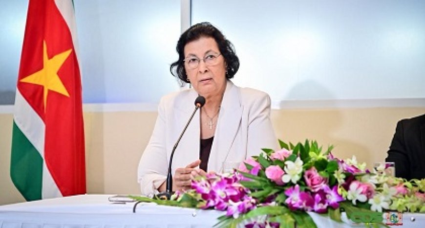 President terug in Suriname