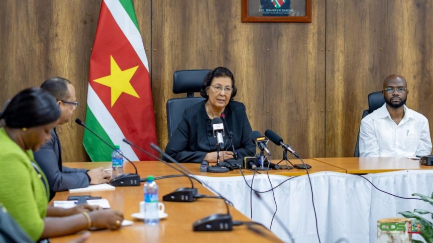 President Simons ziet kansen voor vernieuwd zorgsysteem na bezoek Colombiaans ziekenhuis