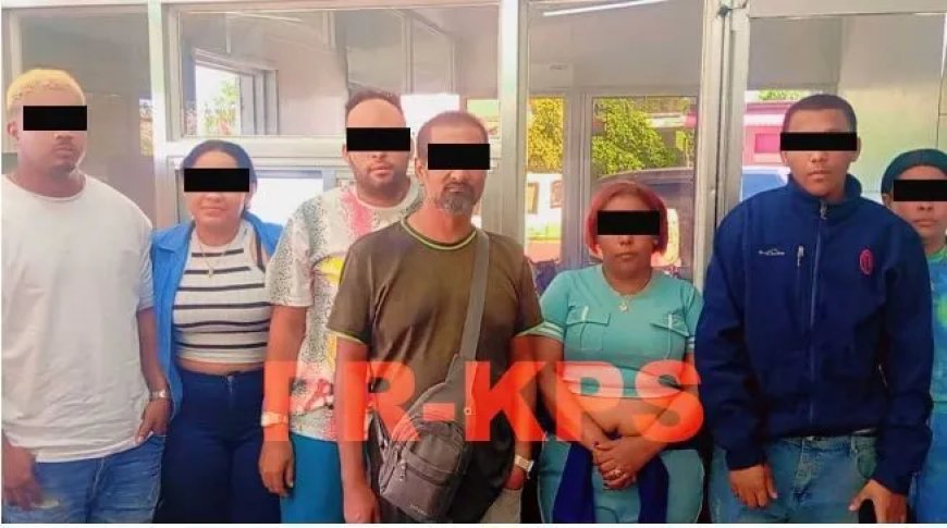 Zes illegale Dominicanen aangehouden; taxichauffeur vast