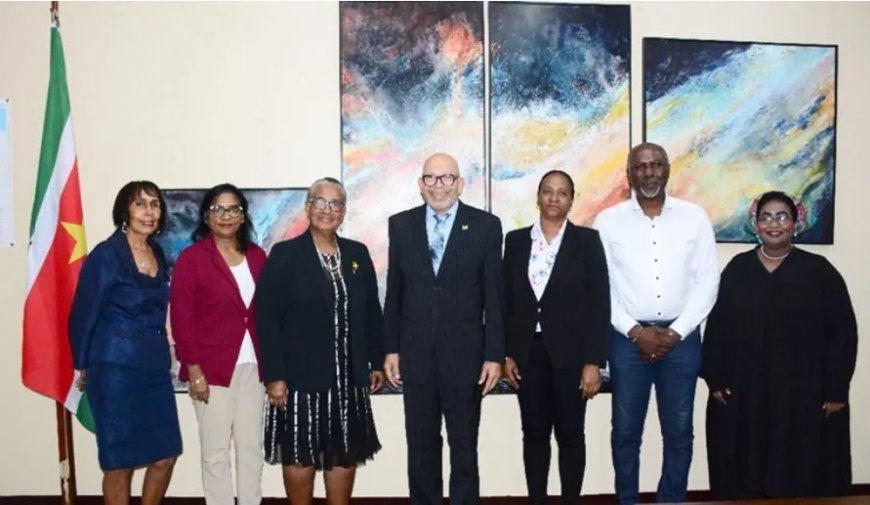 Nieuw bestuur bij ADEKUS geïnstalleerd