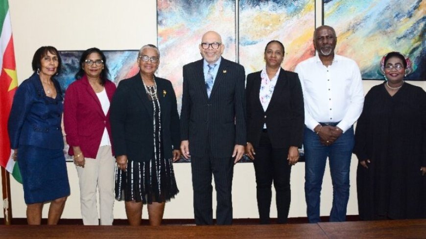 AdeKUS heeft nieuw bestuur; koers gericht op inclusiviteit en vernieuwing