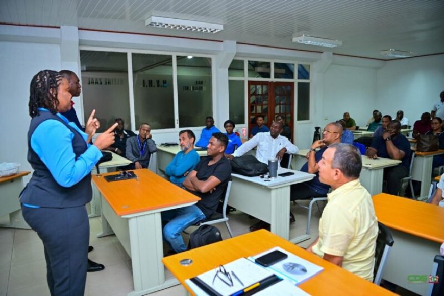 Basistraining havenbeveiligers versterkt maritieme veiligheid in Surinaamse havens