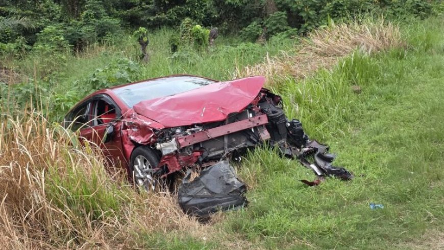Dode en gewonde bij zware aanrijding op kruising Garnizoenspad–Tineweg