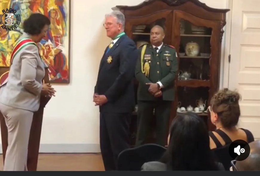 Amerikaanse ambassadeur onderscheiden voor versterking bilaterale relaties