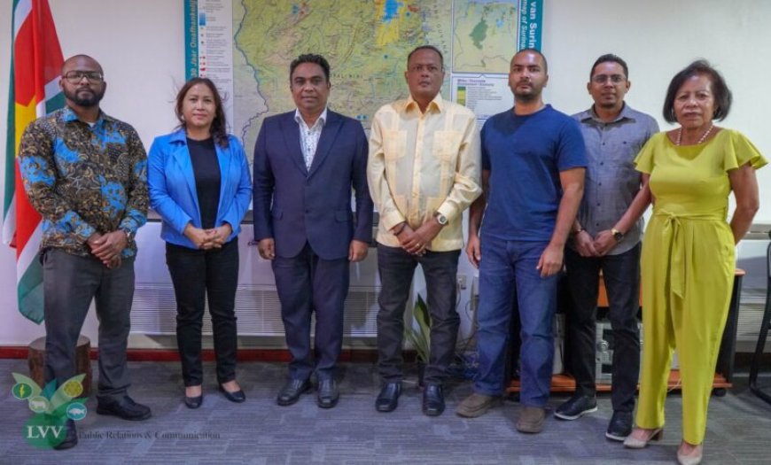 Emanuel Enjoem voorzitter RvT Viskeuringsinstituut