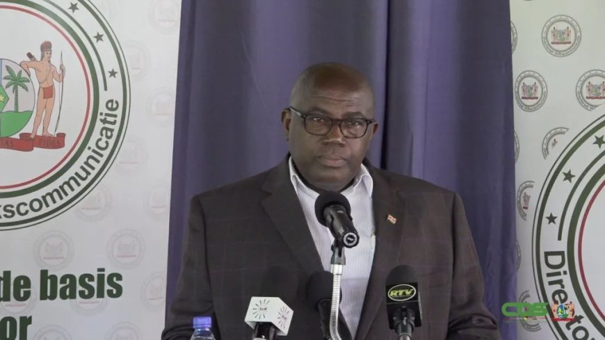 Minister Landveld belooft luchtvaartveiligheid 