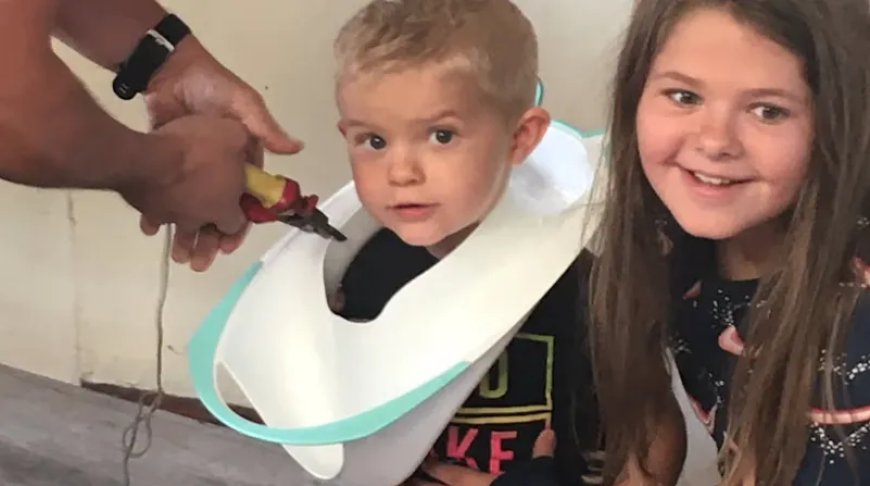 Opmerkelijk – Britse peuter bevrijd van toiletbril nadat hij zijn hoofd in de wc-pot stak