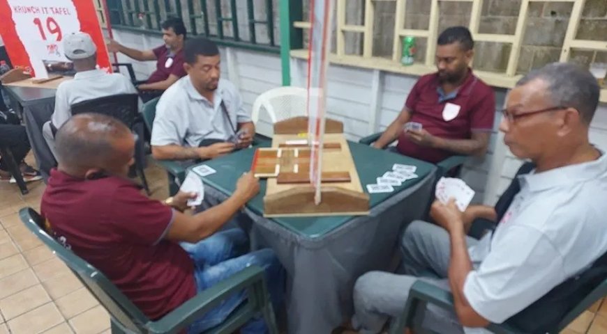 Kolibrie verslaat Palm Boys