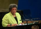 Mia Mottley wint derde termijn met volledige overwinning in Barbados