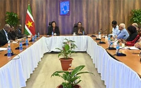 Onderwijsbonden slaan alarm: leerkrachten kunnen niet langer rondkomen