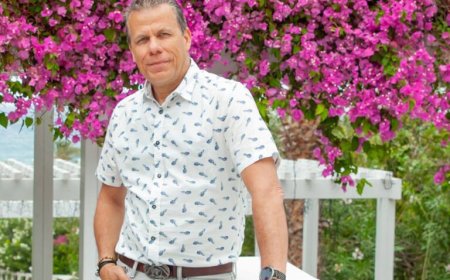 GUYANA INVESTEERT IN RANDVOORWAARDEN, SURINAME IN SYMBOLEN