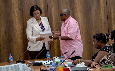 President en onderwijsbonden bespreken knelpunten en toekomst onderwijs