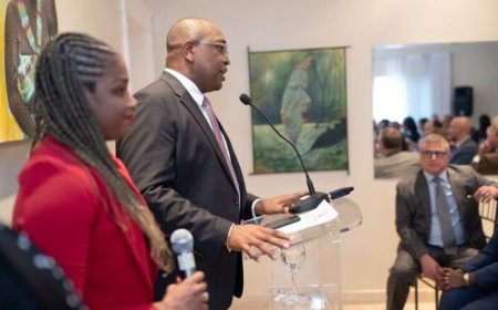 Bouva scherpt diplomatieke koers aan in gesprek met ambassadeurs