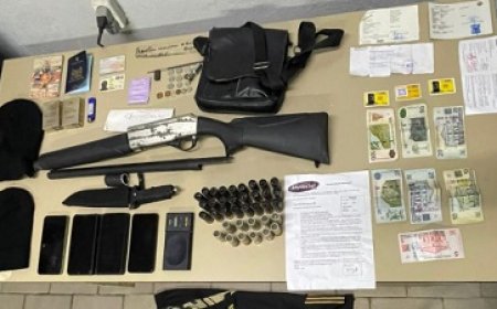 Politie houdt twee personen aan voor illegaal vuurwapenbezit