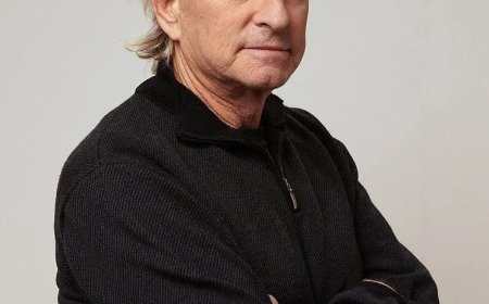 Michael Douglas brengt in oktober zijn memoires uit