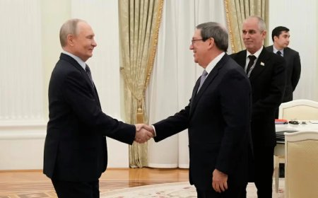 Putin ontmoet Cubaanse Buza-minister in Moskou