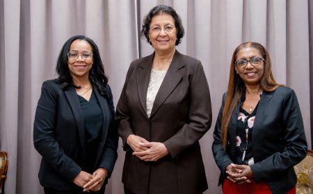 Rotary District Governor op bezoek bij president Simons voor samenwerking en jeugdprojecten