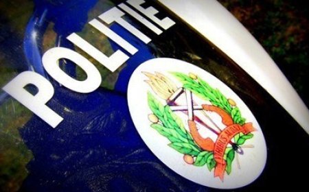 Vermoedelijk menselijke resten bij onbeheerd voertuig Meursweg