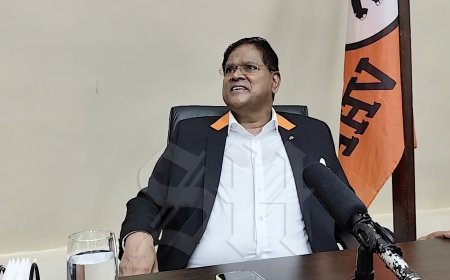 Santokhi feliciteert Rob Jetten met premierschap Nederland