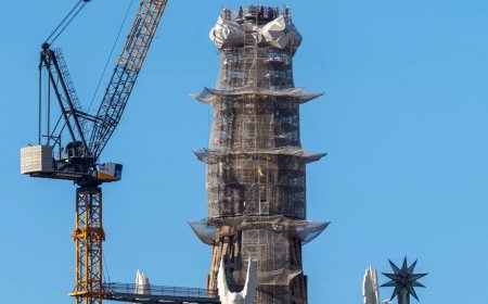 Opmerkelijk – Sagrada Familia in Barcelona bereikt eindelijk hoogste punt na start bouw basil