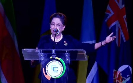 Persad-Bissessar ontmoet Trump over heropening raffinaderij