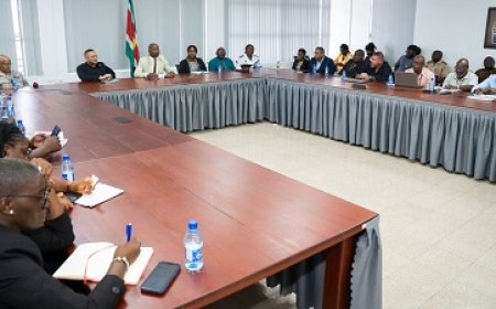 Matawai en overheid overleggen over goudwinningsgebied Moeroekreek