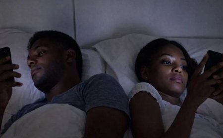 Smartphonegebruik schaadt relaties: digitale nabijheid, emotionele afstand