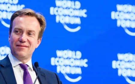 Topman World Economic Forum stapt op na ophef over band met zedendelinquent Epstein