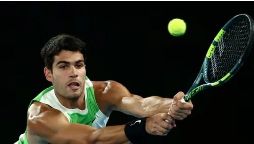 Carlos Alcaraz schrijft geschiedenis met eerste Australian Open