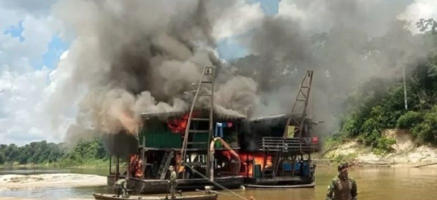 BLAAS HET ALLEMAAL OP!