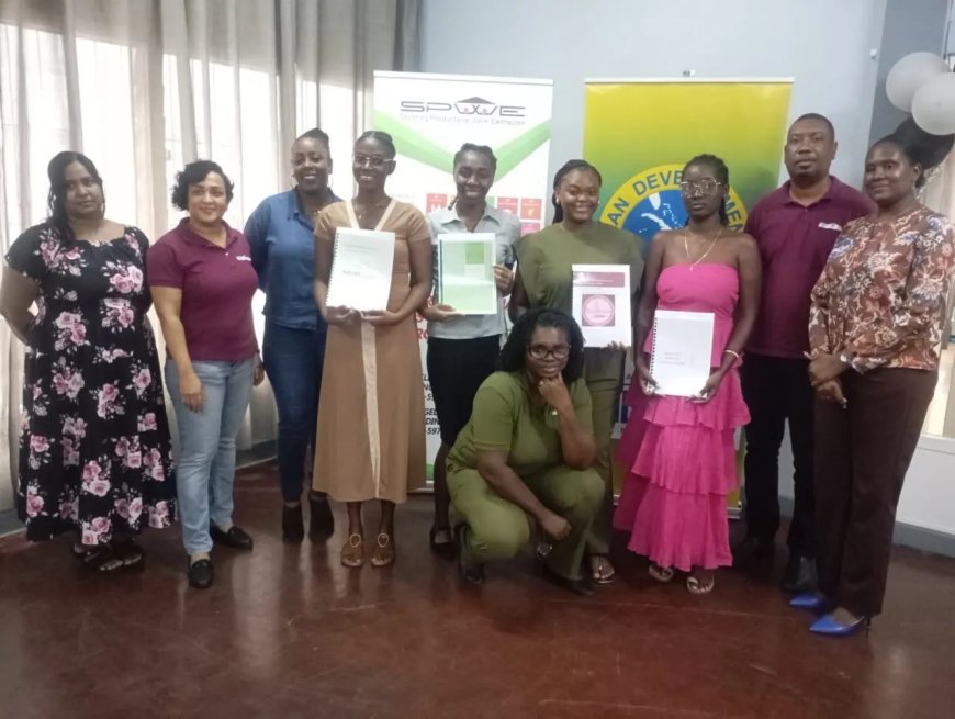 Vier micro-ondernemers ontvangen bedrijfsplan na SPWE-coaching