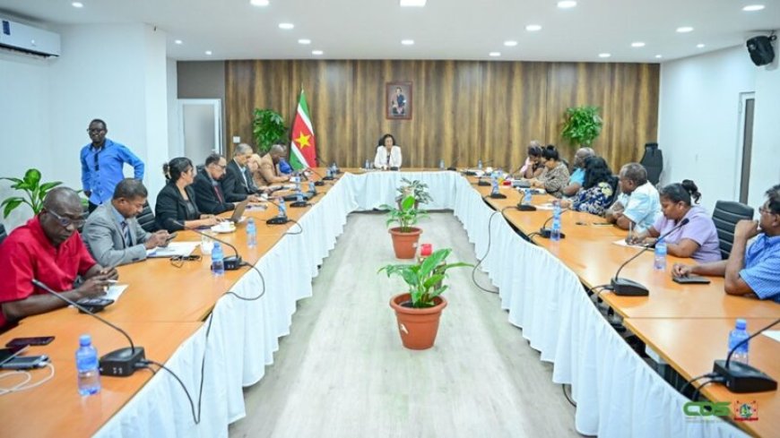 Geerlings-Simons: ‘Leerkrachten moeten ook vandaag kunnen leven’