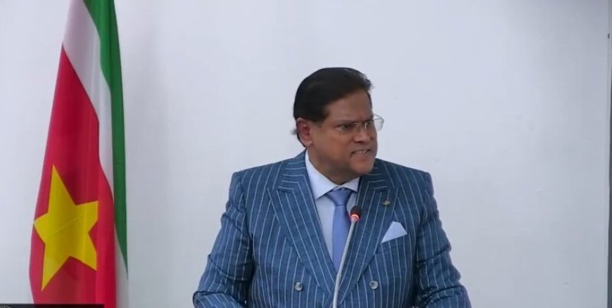 Woordenspel: Santokhi ontkent ‘opdrachten’ aan pg