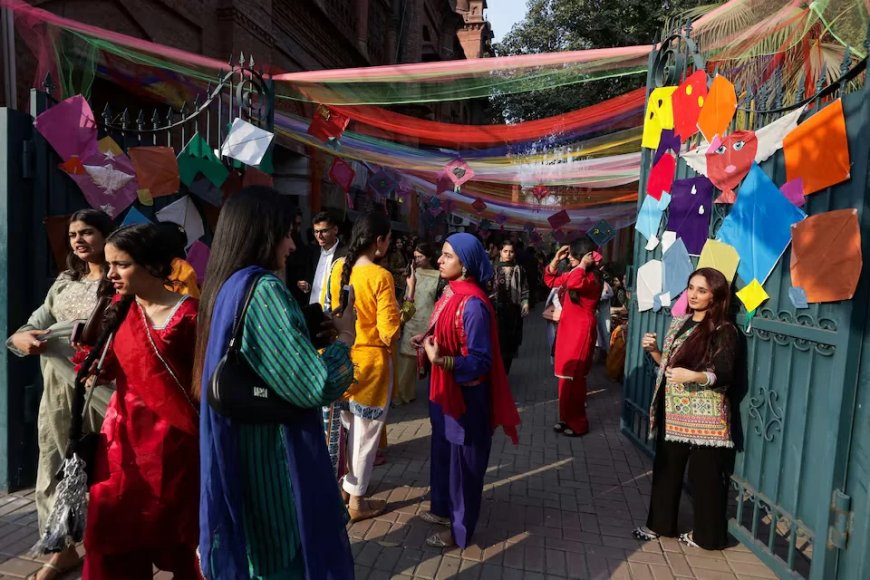 Lahore viert heropleving van Basant festival na verbod van 18 jaar