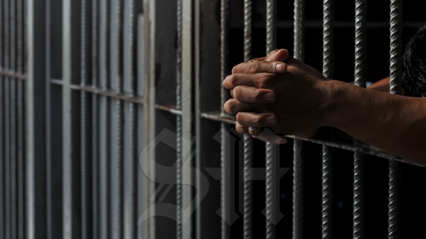 Arrestant in hals gestoken na ruzie in cel