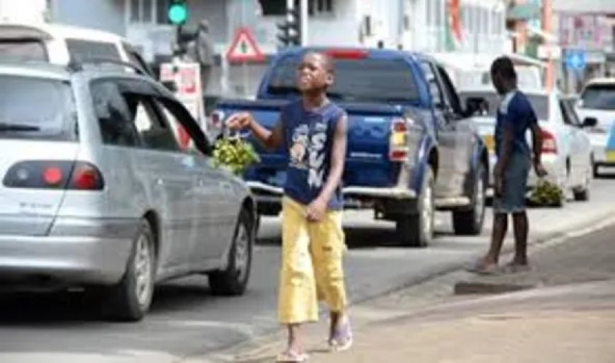Hosselen op straat door kinderen geen goede ontwikkeling 