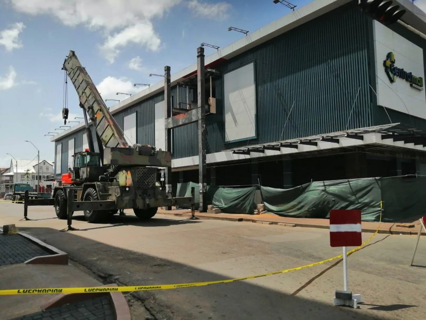 Laatste deel loopbrug Steenbakkerijstraat verwijderd