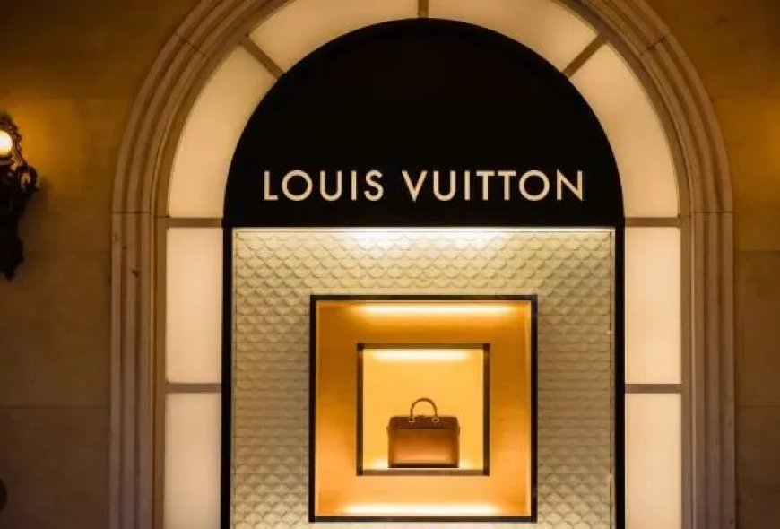Louis Vuitton beboet voor overtreding witwasregels