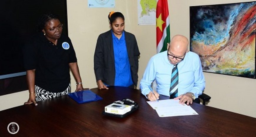 100 tablets Census-9 geschonken aan MinOWC