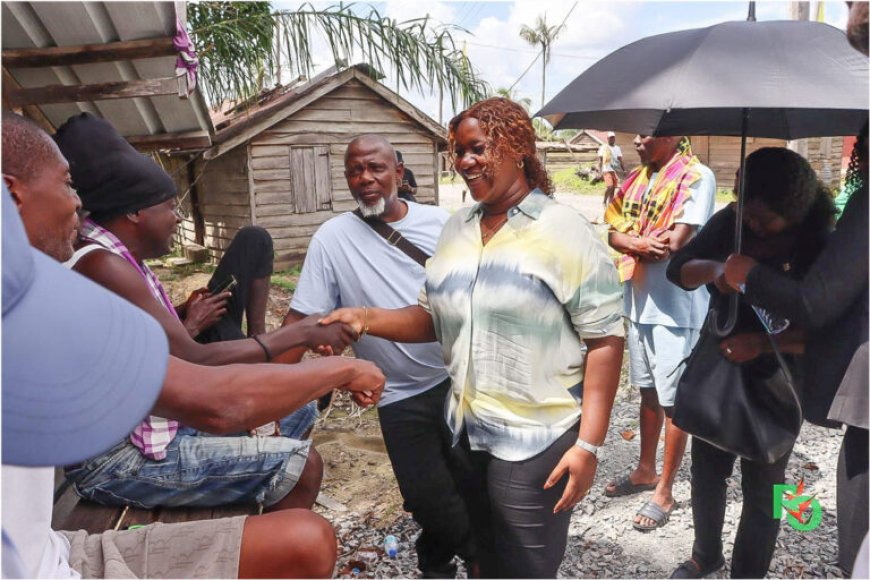 RO houdt krutu met gemeenschap Nieuw Koffiekamp