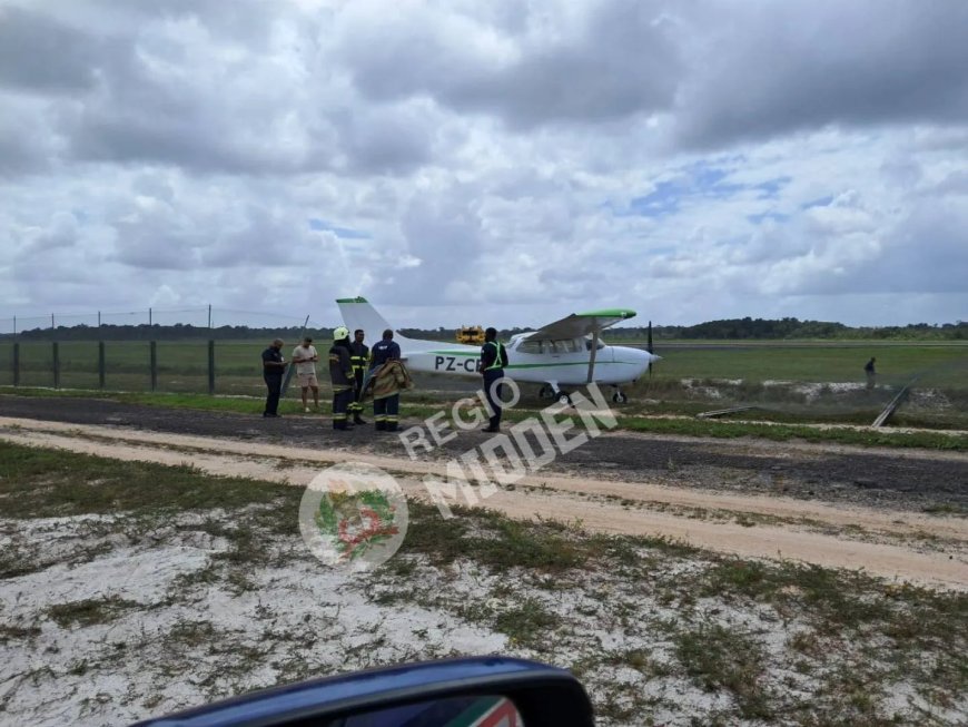 Noodlanding vliegtuigje bij Wit Santi