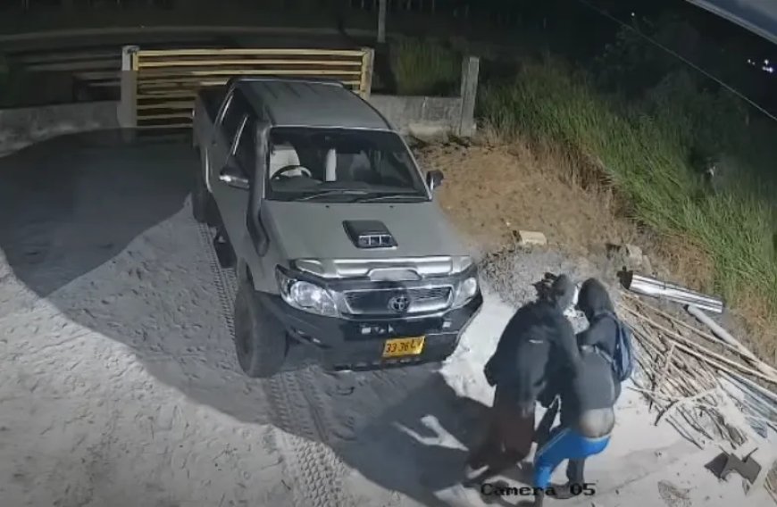 Voertuig ontvoerde man aangetroffen in Para, slachtoffer nog spoorloos