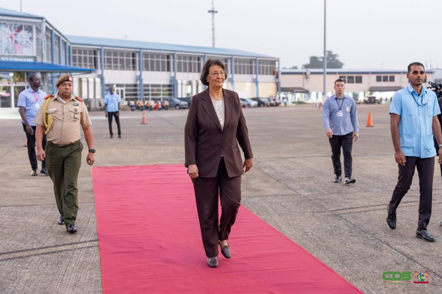 President Simons benadrukt strategisch belang CARICOM-top